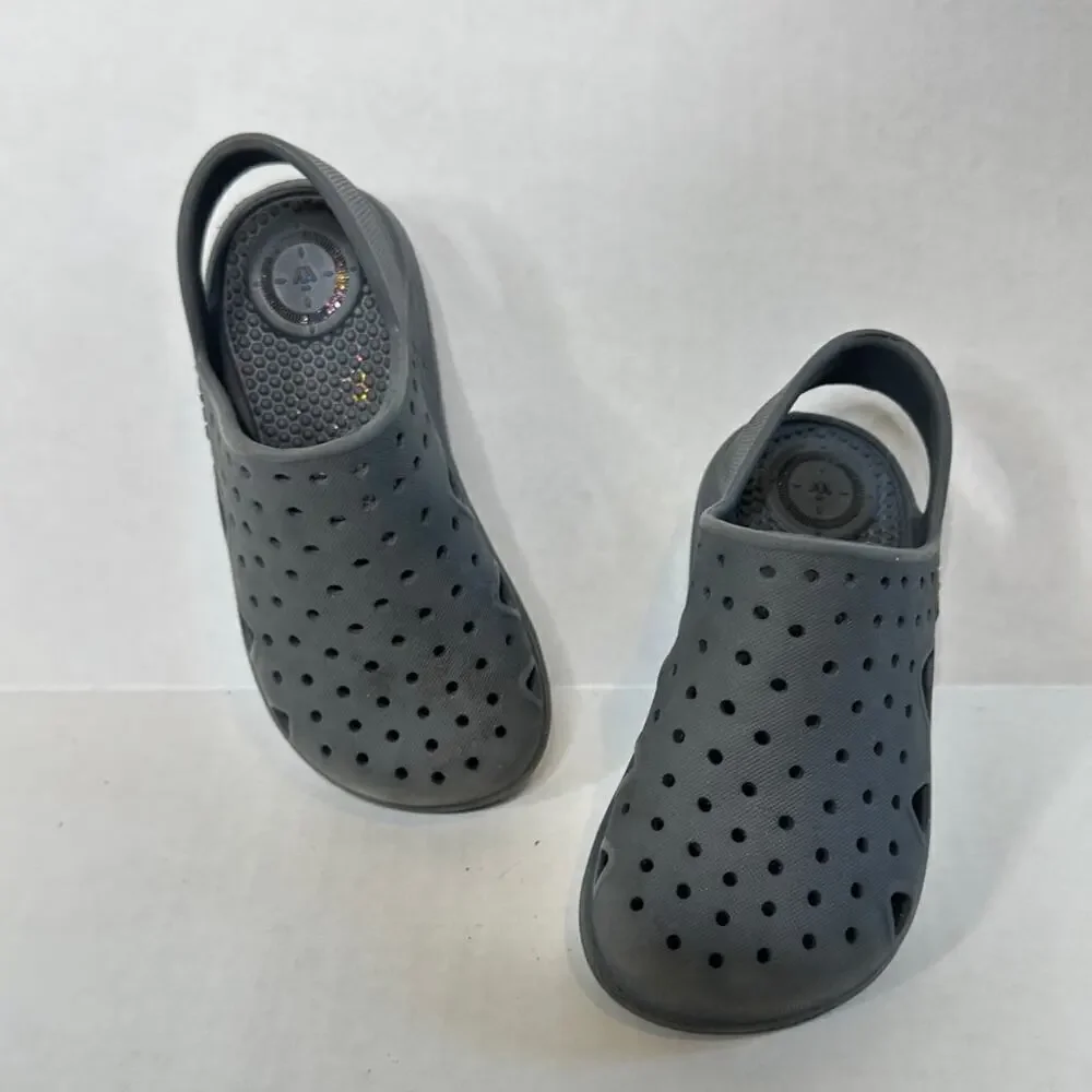 Totes Kids Splash Size US 7 to 8 Gray Slipon Comfy Clog Water Shoes Summer Pool